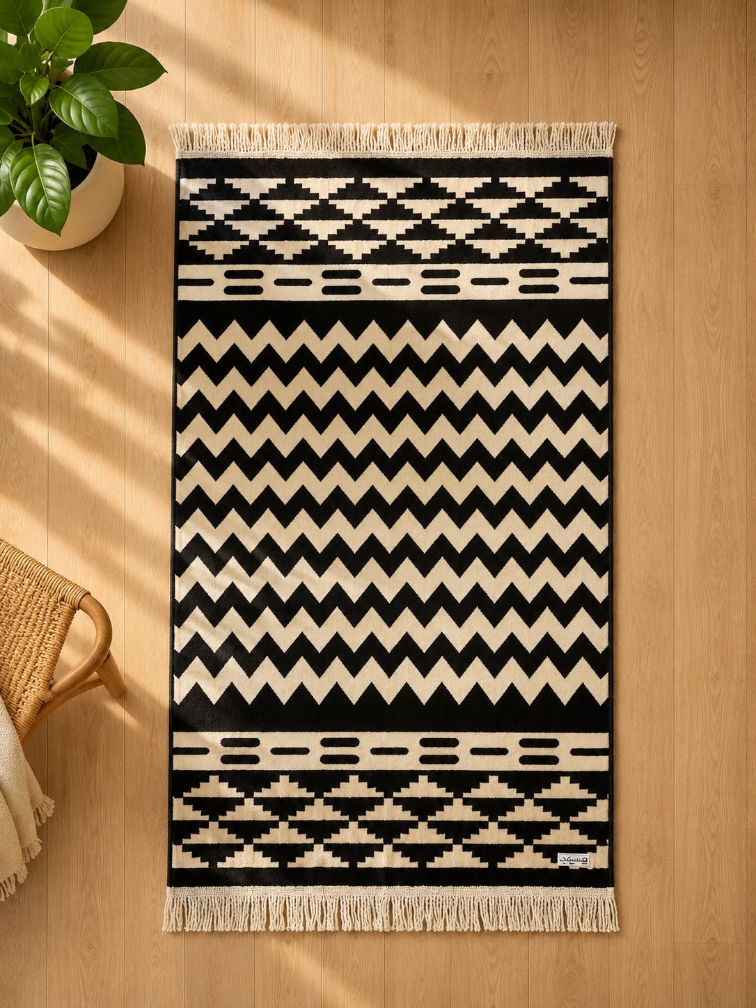 Minwal Al Bisat Classic Prayer Mat