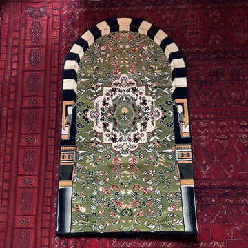 Al Rawdha Prayer Mat Arched with matching handbag