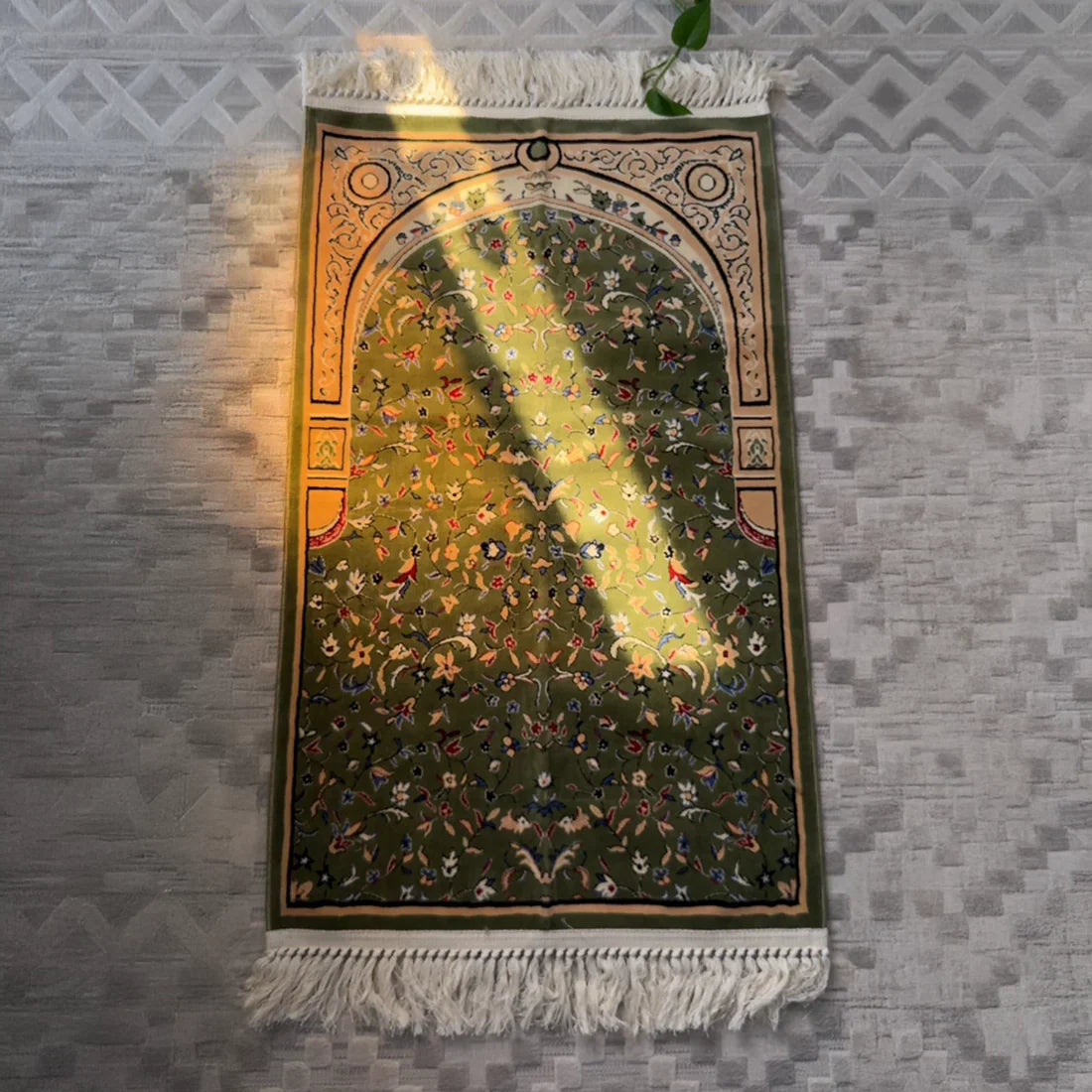Rawdha Nusuki Prayer Mat with Handbag